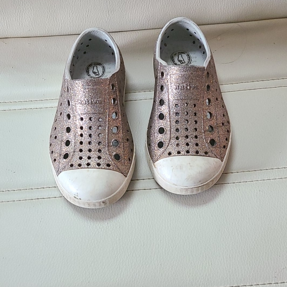 Native Jefferson glitter size 7